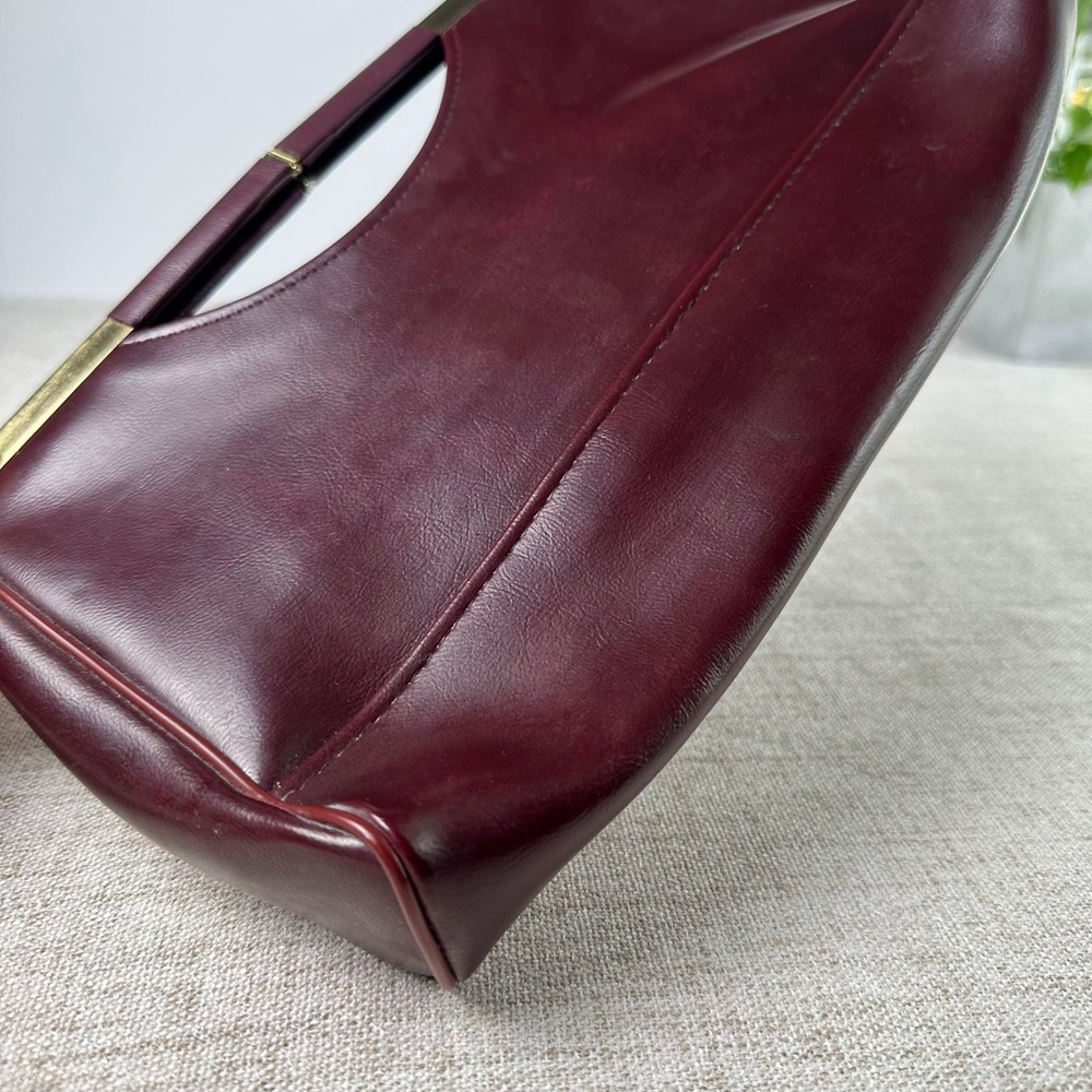Vintage 1970s Oxblood Burgundy Frame Handbag Clutch Gold Tone Handle - Picture 4 of 11